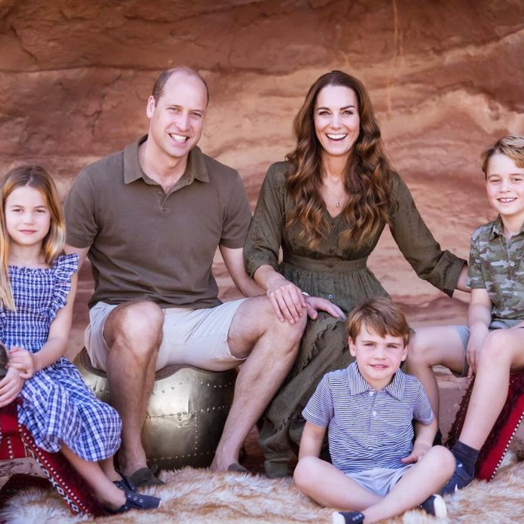 Η Kate Middleton, ο William και τα παιδιά τους μας βάζουν σε χριστουγεννιάτικο κλίμα με τη νέα τους φωτογραφία