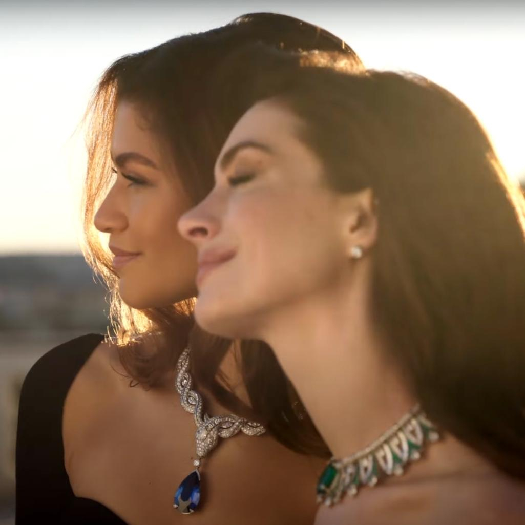 «Unexpected Wonders»: Anne Hathaway και Zendaya μαγεύουν στη νέα καμπάνια Bulgari