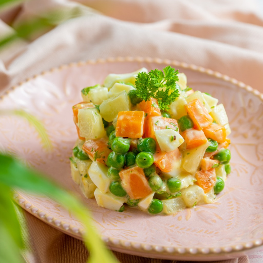 Η πιο εύκολη vegan ρώσικη σαλάτα