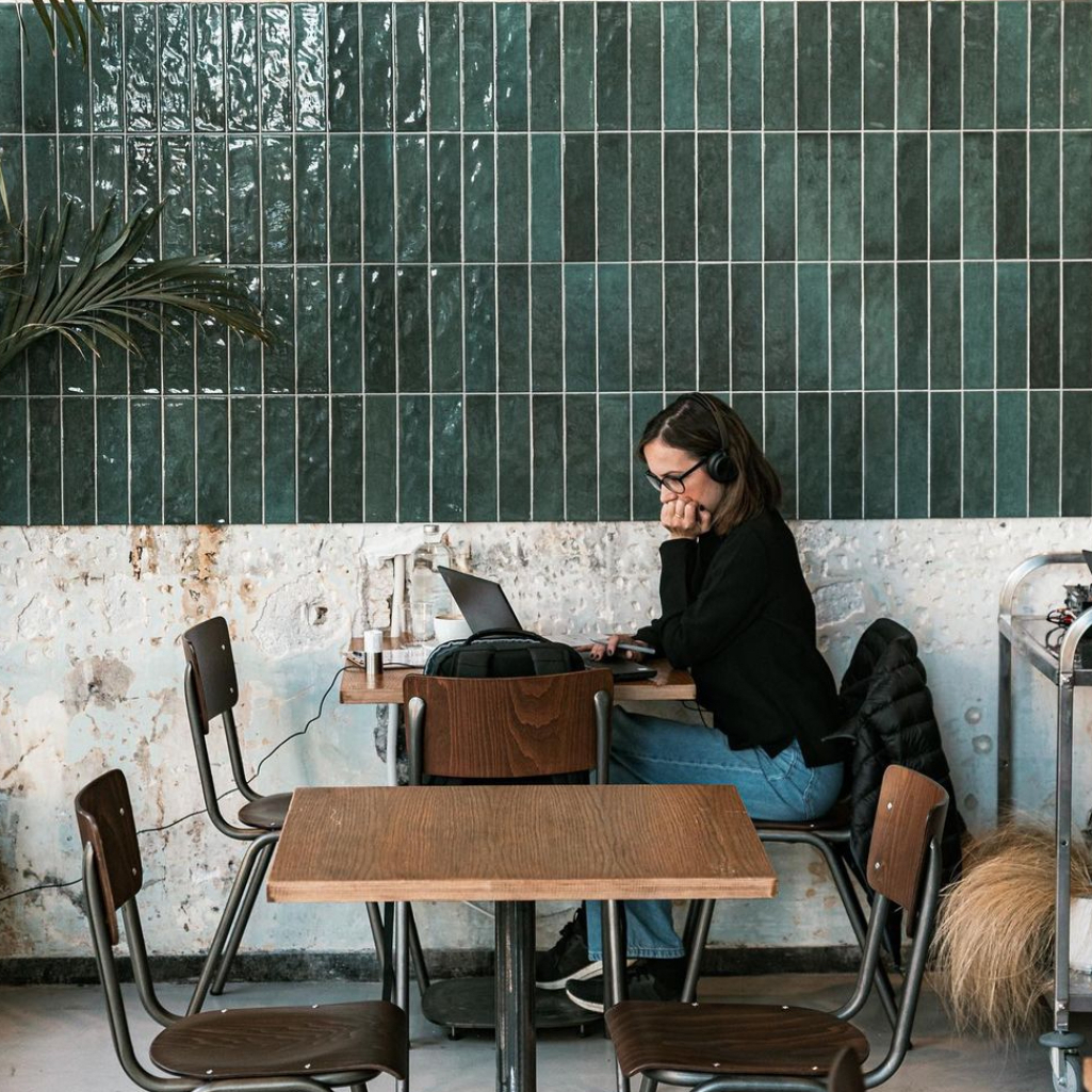 Τα καλύτερα coffee spots της Αθήνας για μοναχικά και δημιουργικά πρωινά 