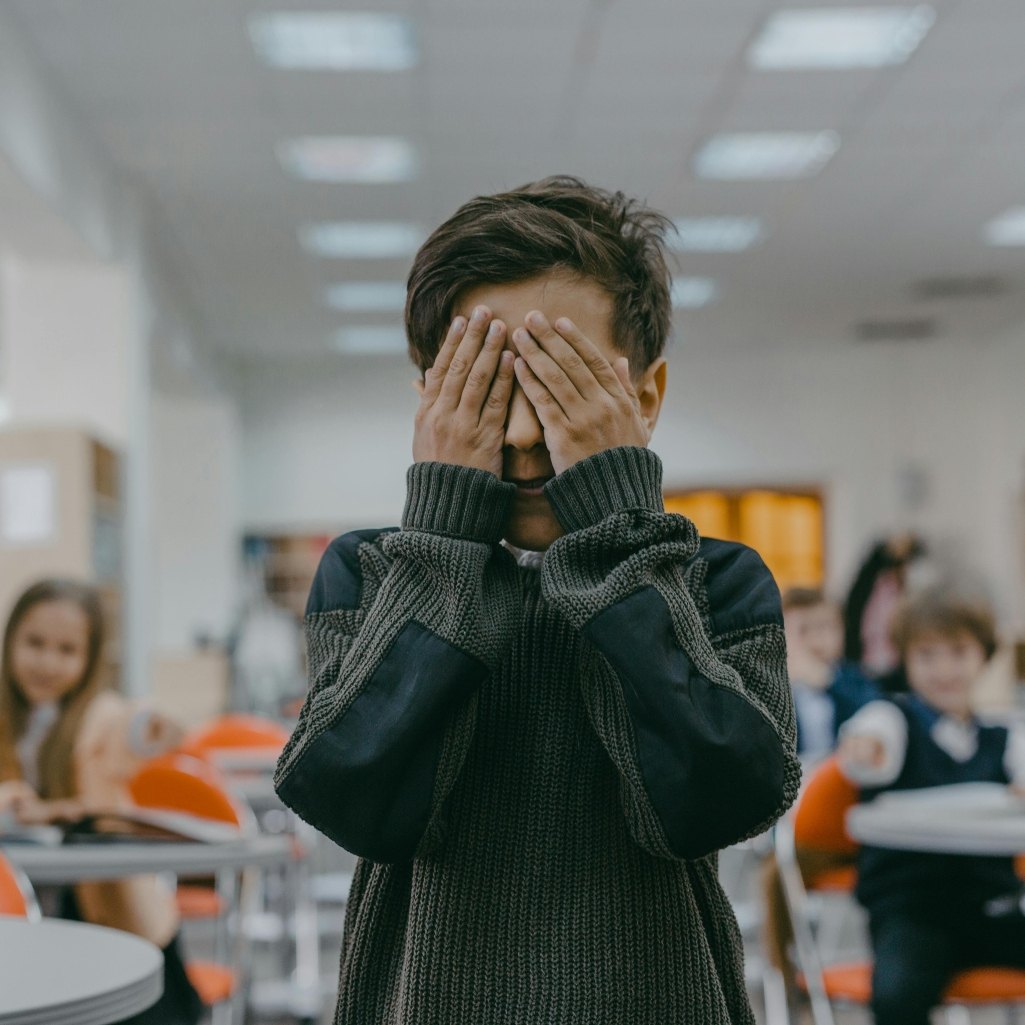 «Μίλα. Μπορείς.»: Το ανατριχιαστικό σποτ του Υπουργείου Παιδείας για το bullying