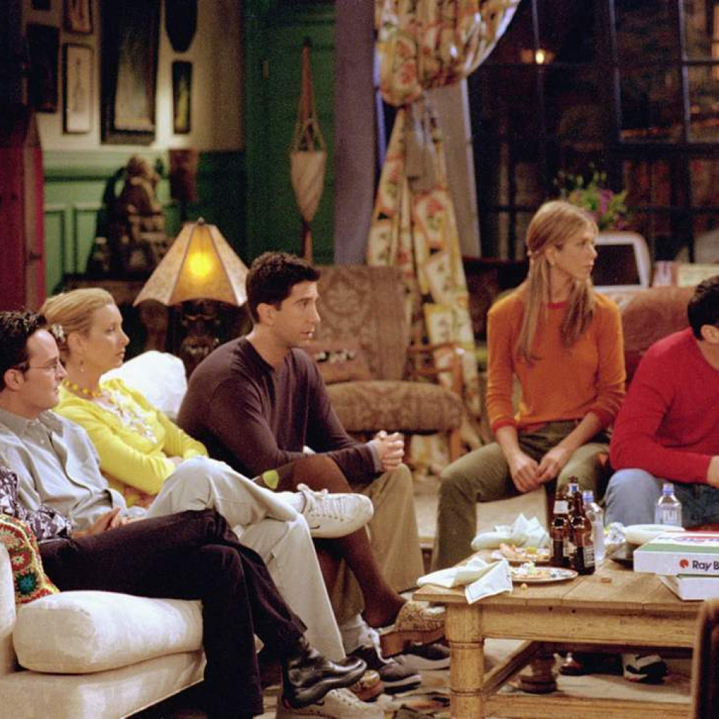 25-things-you-didnt-know-about-the-sets-on-friends-tv-show.jpg