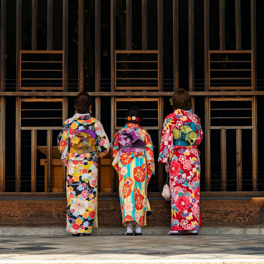 Μια εκπληκτική έκθεση στο Tokyo διερευνά την ιστορία 1.500 χρόνων των kimonos