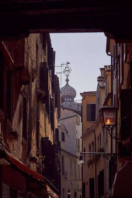 VENICE-THE-ONE-OF-A-KIND19  880
