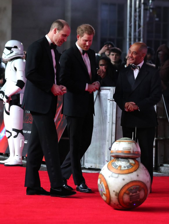 O πρίγκιπας William και ο πρίγκιπας Harry πρόκειται να εμφανιστούν στη νέα ταινία Star Wars: The Last Jedi