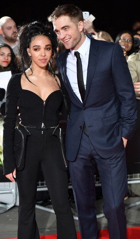 FKA Twigs - Robert Pattinson
Το ζευγάρι ακύρωσε τον αρραβώνα του μετά από τρία χρόνια σχέσης.
