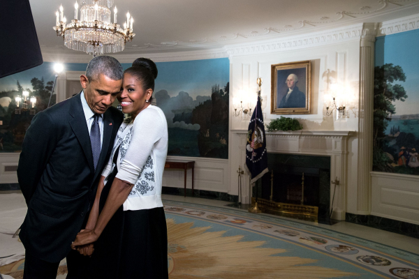 Το ζεύγος Obama κατά τη διάρκεια γυρισμάτων ενός βίντεο για την World Expo 2015 