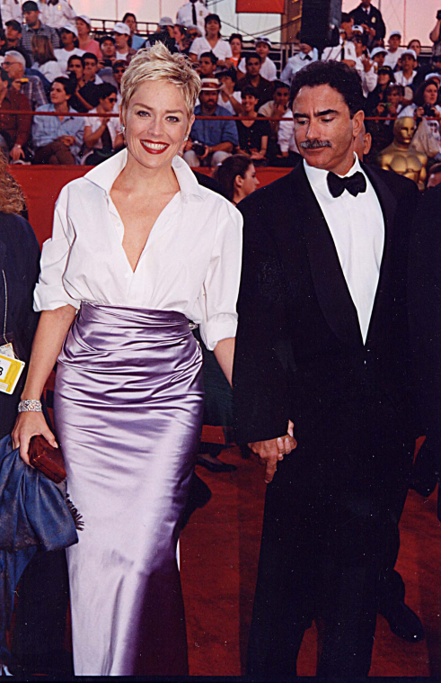 Sharon Stone at the 1998 Academy Awards. 
