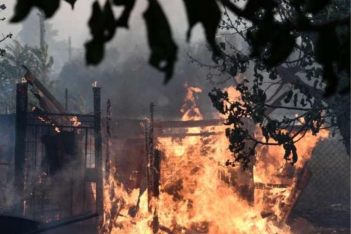Τραγωδία στην Ανθούσα: Είδε το σπίτι του να καίγεται για τρίτη φορά και αυτοκτόνησε