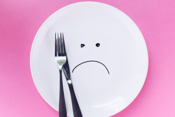 Κετογονική δίαιτα: Πώς μπορεί να καταστρέψει τη σχέση σας με το φαγητό