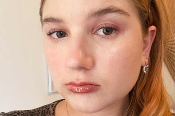 Crying makeup: Το νέο TikTok trend που θέλει να κλαίτε (χωρίς κανένα λόγο)