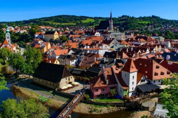 10 μικρές πόλεις της Ευρώπης που δεν είχατε σκεφτεί να επισκεφθείτε