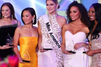 Η Miss America 2023 είναι φοιτήτρια πυρηνικής μηχανικής: «Θέλω να είμαι το άτομο που θα επηρεάσει τις επόμενες γενιές»