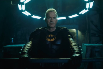 Νέο trailer για το “The Flash” με δύο Batman – Michael Keaton και Ben Affleck επιστρέφουν