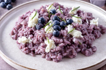 Πεντανόστιμο ριζότο με blueberries 