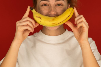 Τι θα συμβεί στο σώμα σου εάν τρως μπανανόφλουδες κάθε μέρα