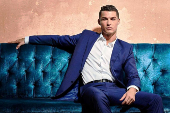 Cristiano Ronaldo: Συγκινείται μπροστά στη κάμερα μιλώντας για τον αλκοολικό πατέρα του