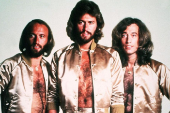 Έρχεται ταινία για τους Bee Gees από τον παραγωγό του «Bohemian Rhapsody»