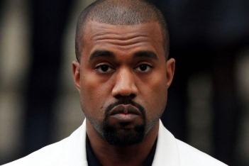 Ο Kanye West μίλησε για τις αμβλώσεις και ξέσπασε σε κλάματα στη διάρκεια της πρώτης προεκλογικής συγκέντρωσης