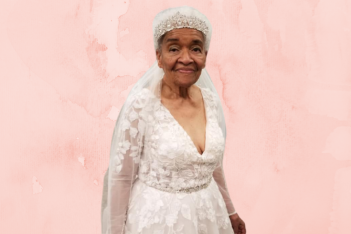 Της απαγόρευσαν να φορέσει νυφικό επειδή ήταν μαύρη- 70 χρόνια μετά ντύνεται νύφη