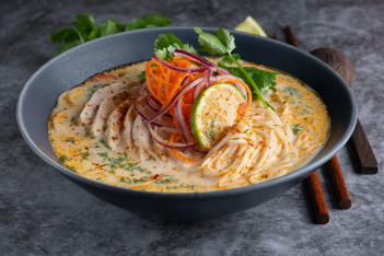 Ramen noodles: Η συνταγή για την απόλυτη comfort ιαπωνική σούπα