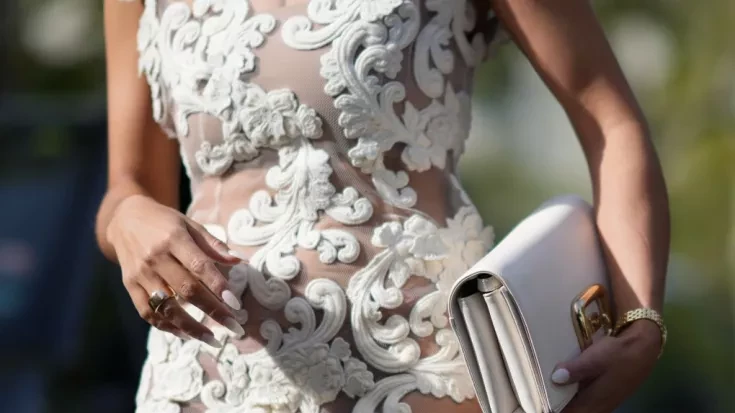 νυφικό μανικιούρ