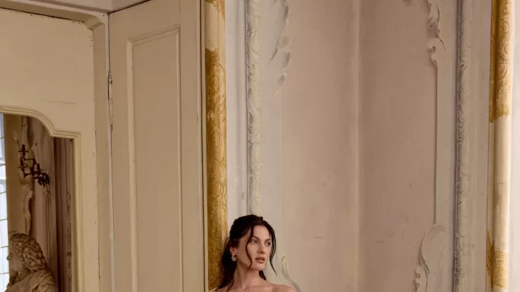 Justin Alexander: Τα νυφικά που θα ντύσουν τις πιο κομψές νύφες το 2026