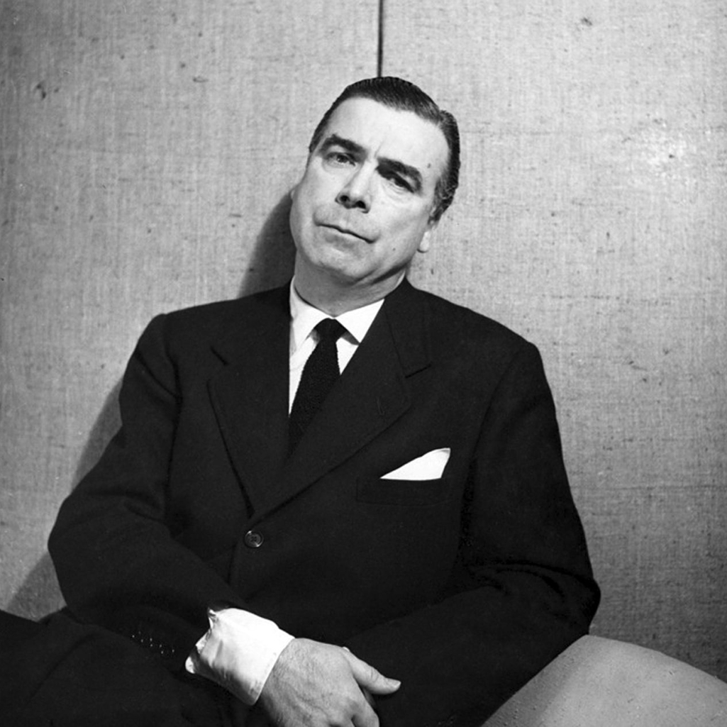 Cristóbal Balenciaga: Ο Master της Υψηλής Ραπτικής και δάσκαλος του Dior και Givenchy