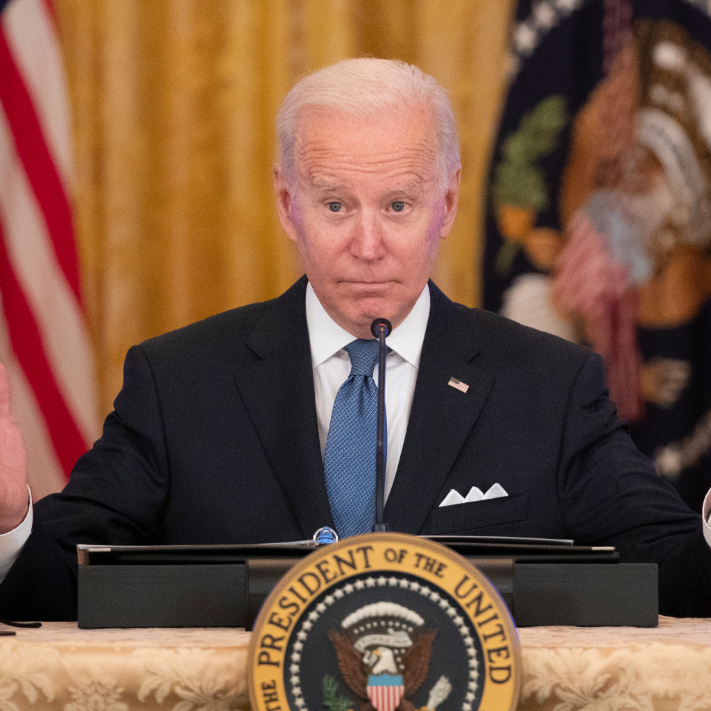 O Joe Biden αποκάλεσε δημοσιογράφο «stupid son of a b*tch» νομίζοντας πως είχε κλειστό μικρόφωνο