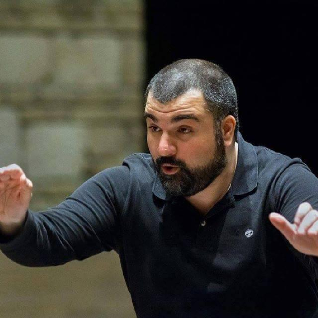 Με Πάθος: Ο διεθνώς αναγνωρισμένος μαέστρος Γεώργιος Μπαλατσινός επιστρέφει στο πόντιουμ της Κρατικής Ορχήστρας Αθηνών