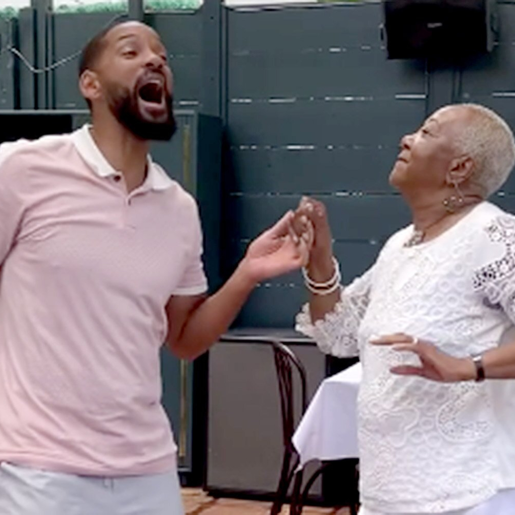 «Ας χορέψουμε μέχρι τα 100 σου»: Ο Will Smith σε έναν ξεσηκωτικό χορό με τη μαμά του για τα 85α γενέθλιά της