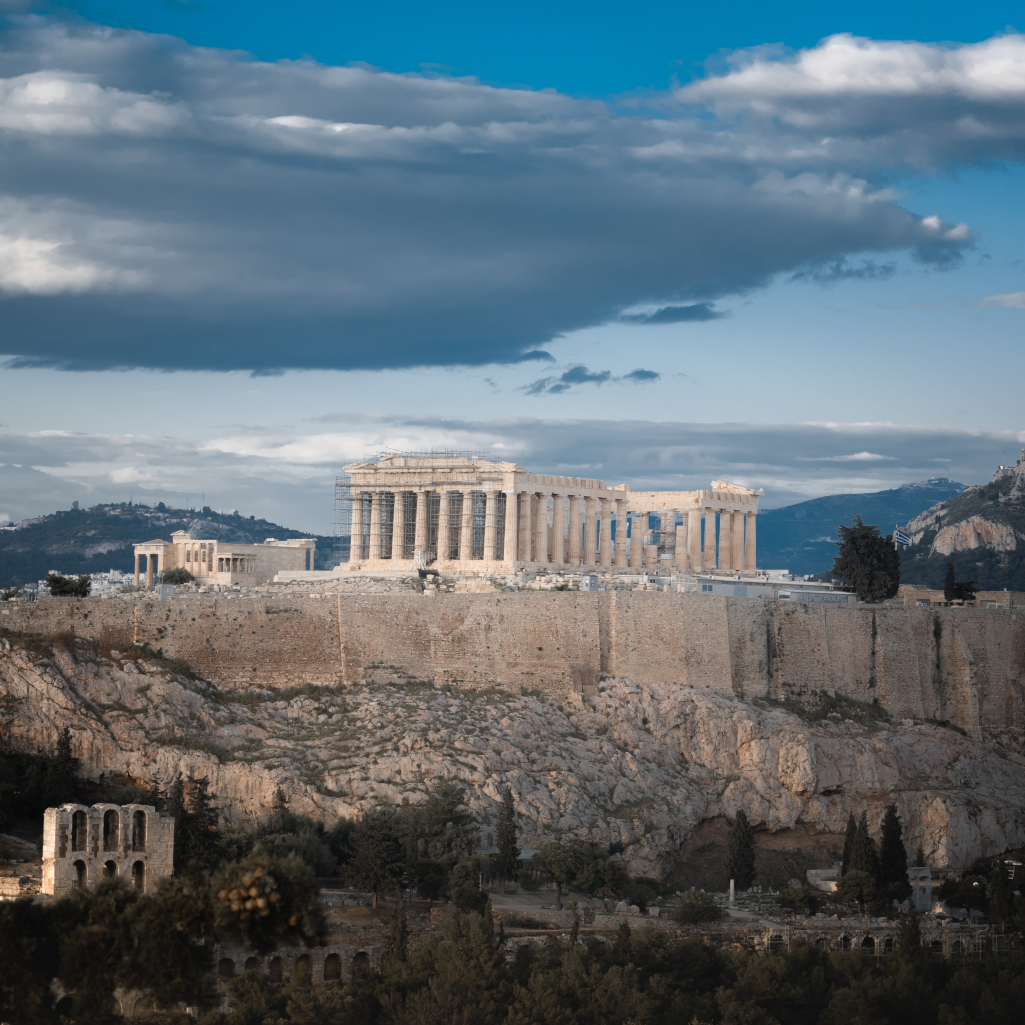Economist: H Ακρόπολη στη λίστα με τις πιο ολέθριες παρεμβάσεις σε μνημεία της Ευρώπης