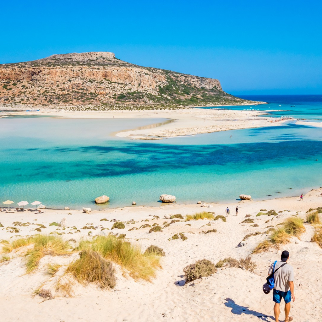 Tripadvisor: Μία ελληνική παραλία στις 25 καλύτερες του κόσμου για το 2022