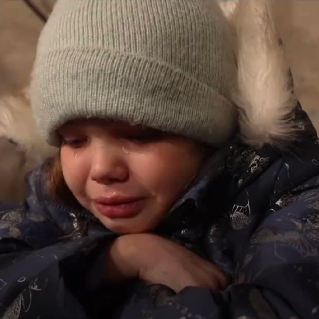 «Δεν θέλω να πεθάνω»: Το βίντεο με ένα παιδί που κλαίει μετά τη ρωσική εισβολή κάνει τον γύρο των διεθνών ΜΜΕ