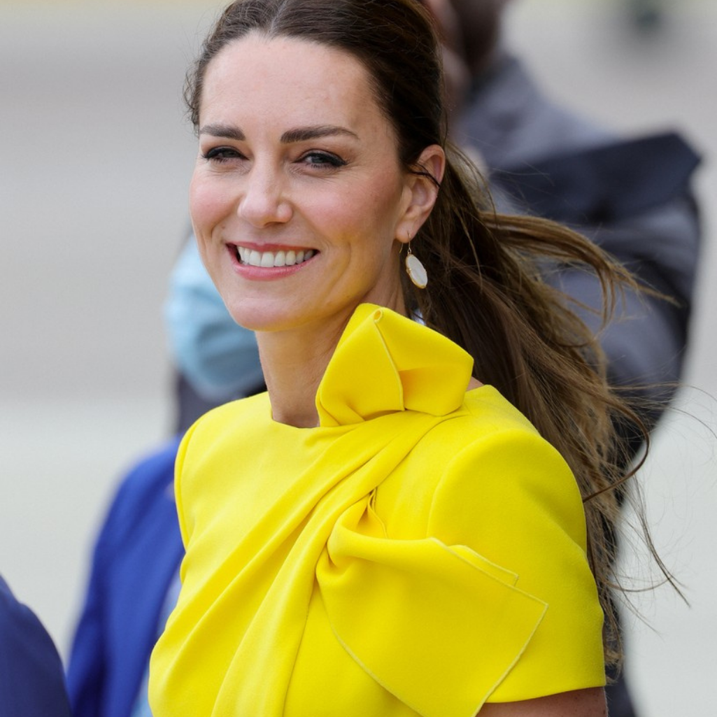 Τα looks της Kate Middleton στην Καραϊβική ήταν υπέροχα, αλλά αυτό το φόρεμα είναι Η Τελειότητα