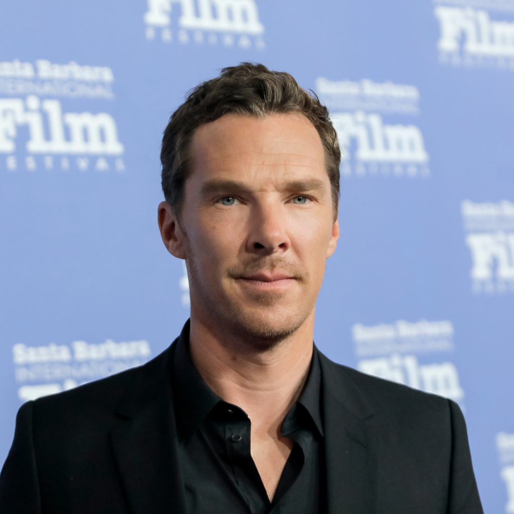 Benedict Cumberbatch: Ύψωσε την ουκρανική σημαία στην σκηνή κινηματογραφικών βραβείων