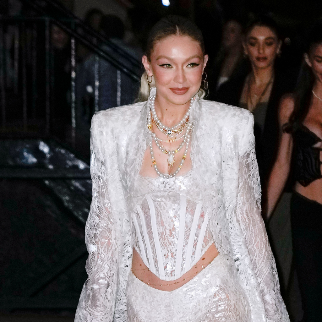 H Gigi Hadid φόρεσε το πιο «Coachella» look στο party γενεθλίων της