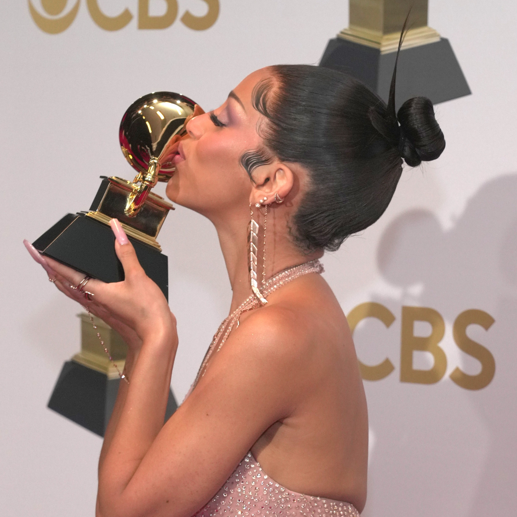 Grammy Awards 2022: Οι μεγάλοι νικητές της λαμπερής βραδιάς