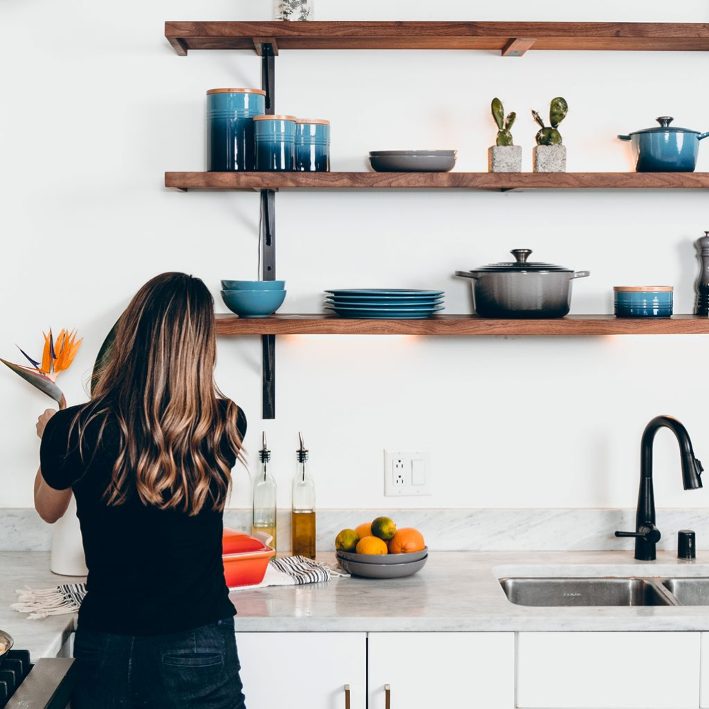 3 απλοί τρόποι για να οργανώσετε την κουζίνα σας και να τρώτε πιο υγιεινά 