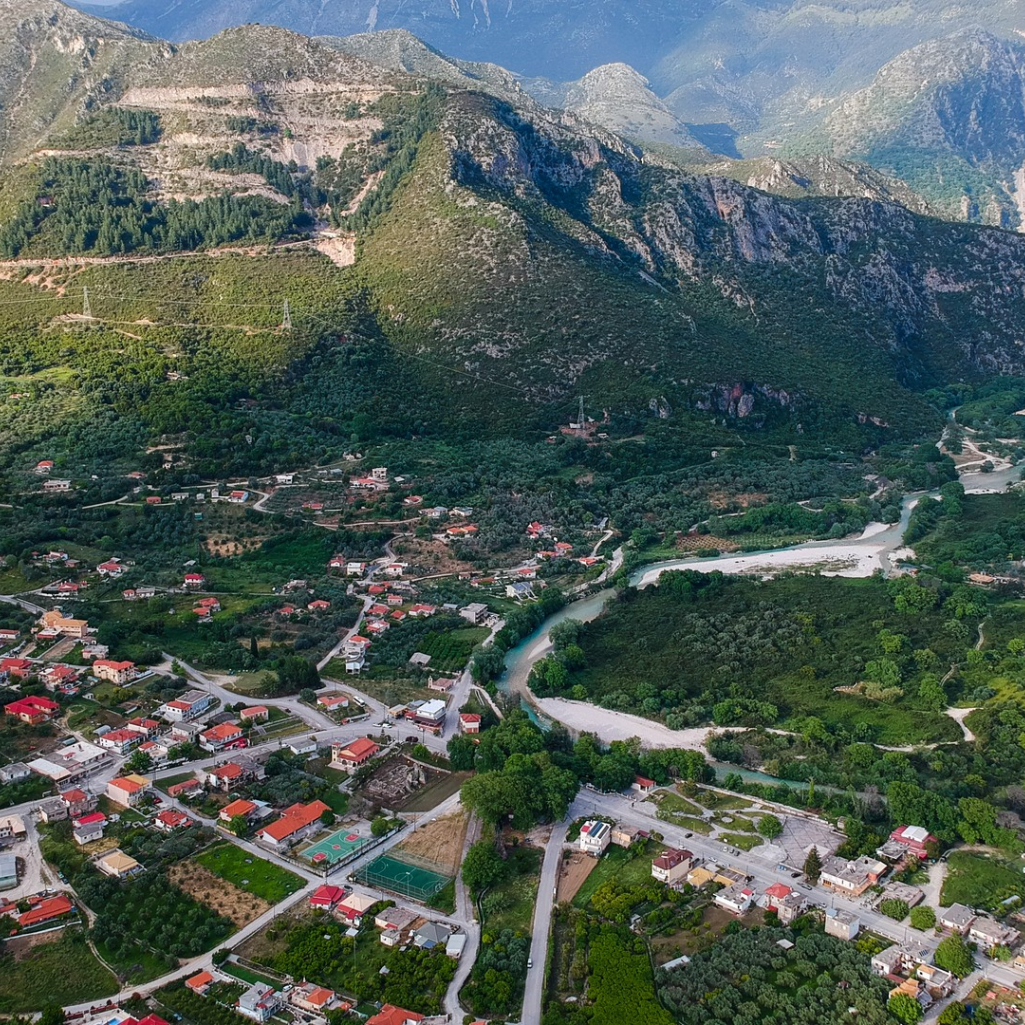 Γλυκή Θεσπρωτίας: Χαλάρωση και περιπέτεια στις όχθες του Αχέροντα