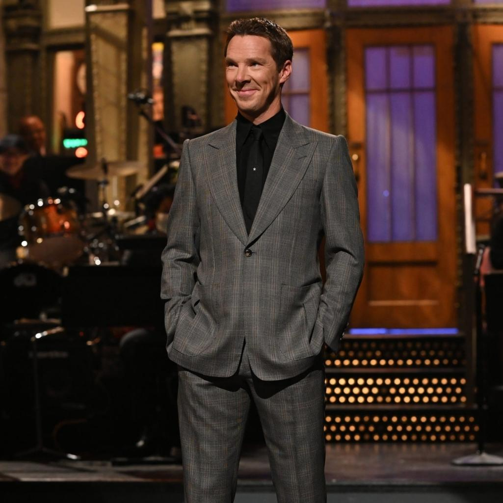 SNL: Ο Benedict Cumberbatch και η μαμά του έκαναν την καλύτερη διαφήμιση στην Ελλάδα