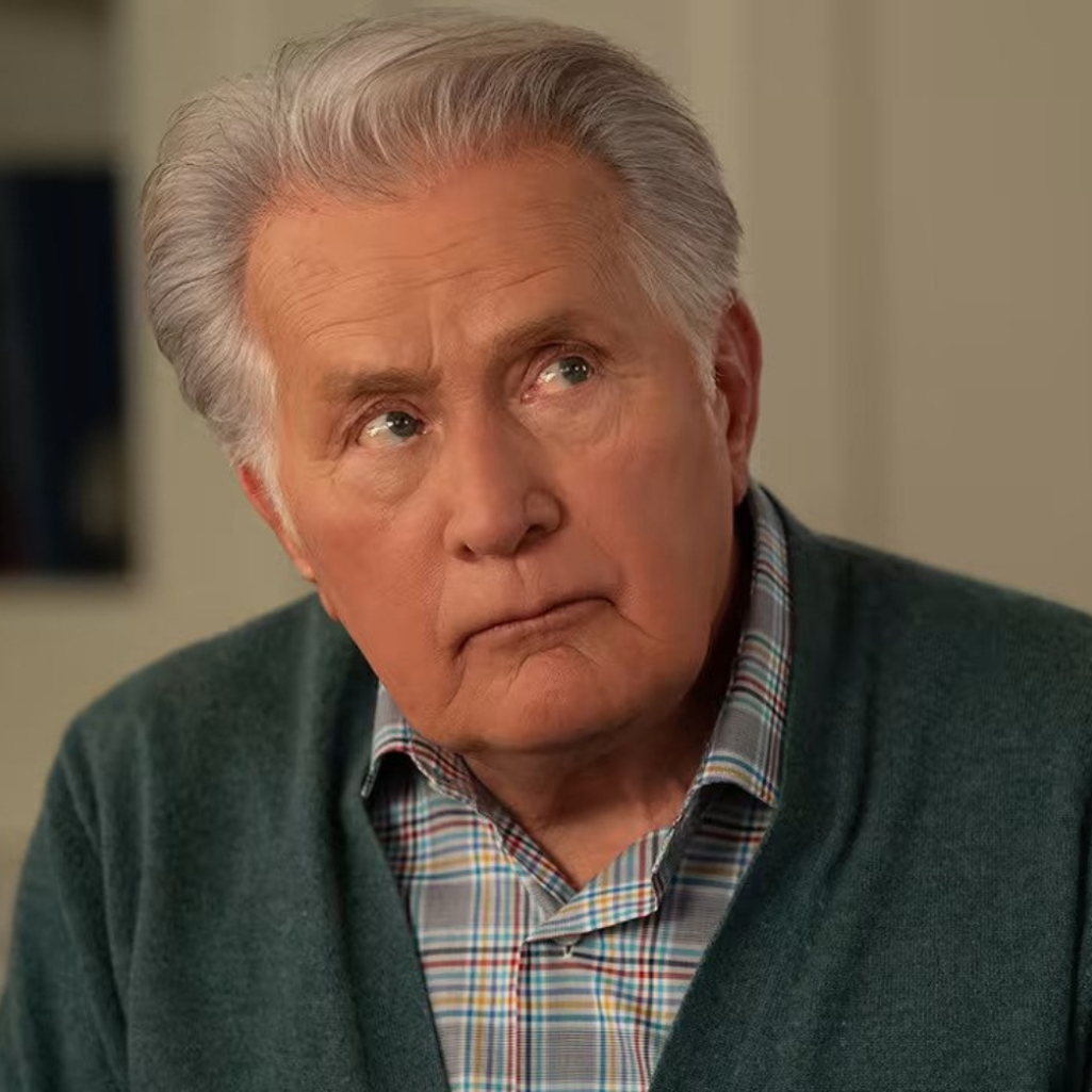 Ο Martin Sheen μετανιώνει που άλλαξε το ισπανικό του όνομα για χάρη του Hollywood