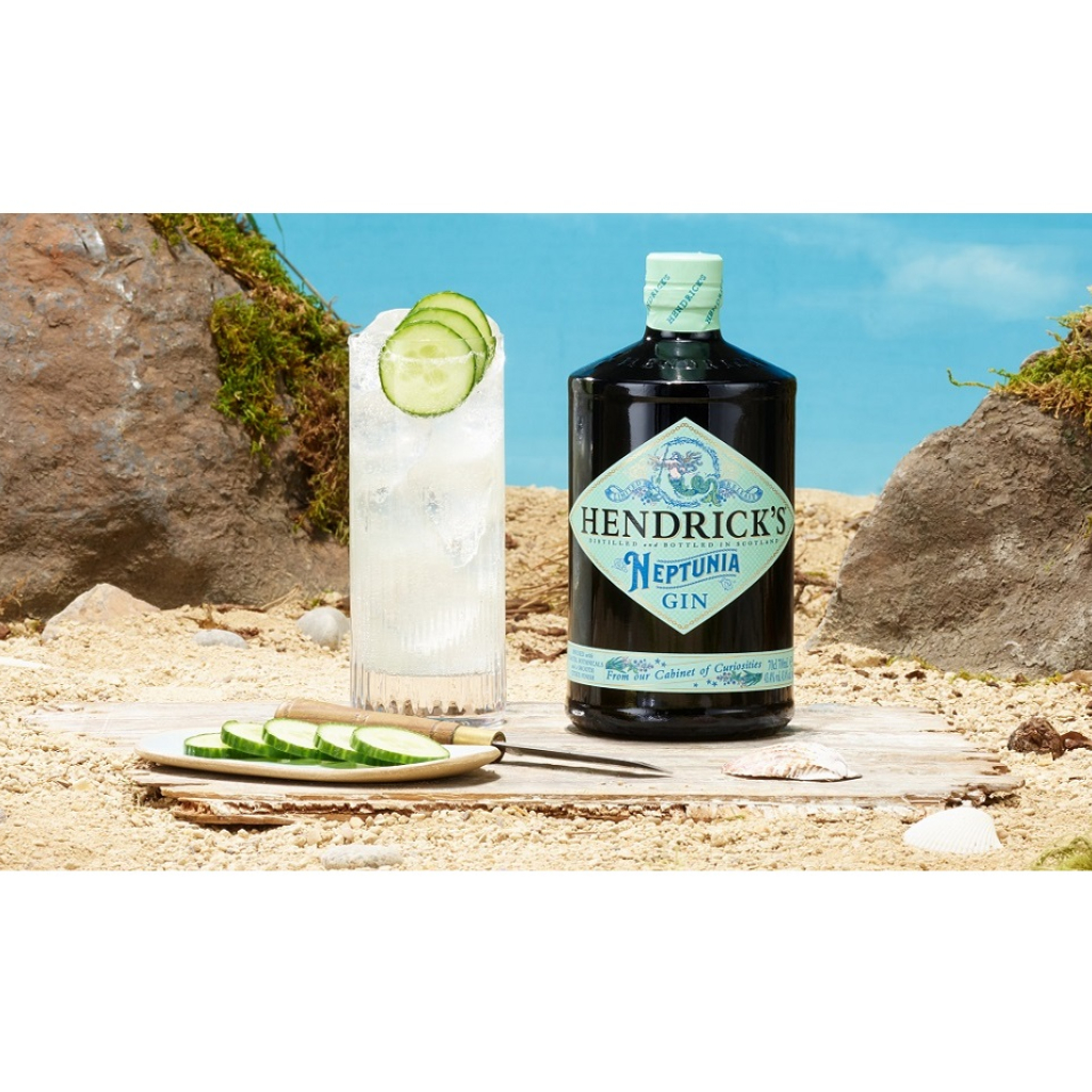 Αυτό το καλοκαίρι βουτήξτε στη μαγεία της θάλασσας με το limited edition Hendrick’s NEPTUNIA Gin!