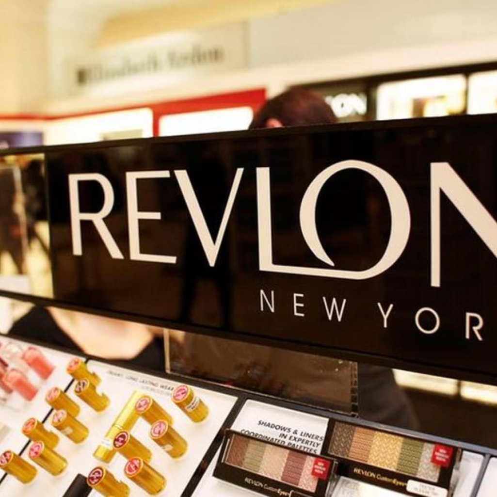 Revlon: Το διάσημο beauty brand κατέθεσε αίτηση πτώχευσης και σήμανε το τέλος μιας εποχής