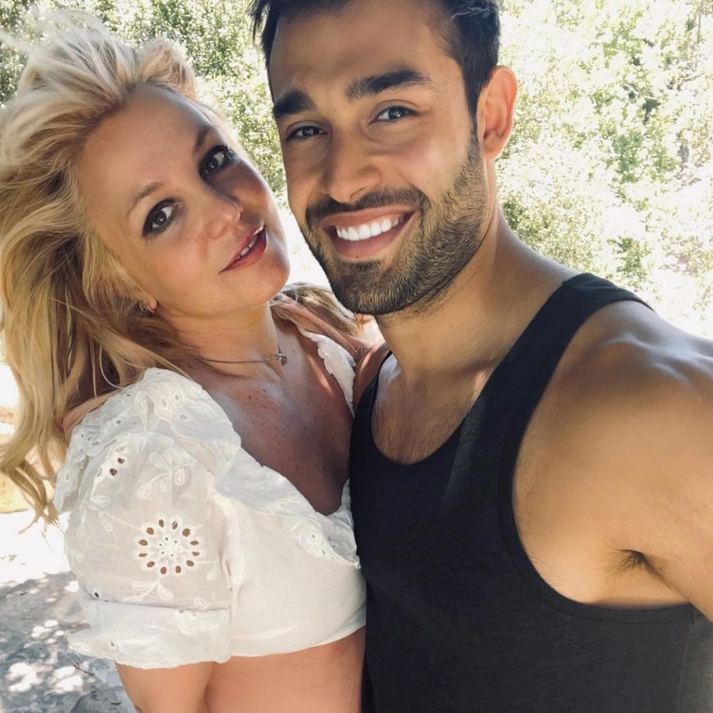 Η Britney Spears παντρεύτηκε τον Sam Asghari και ο πρώην σύζυγός της εισέβαλε στην τελετή