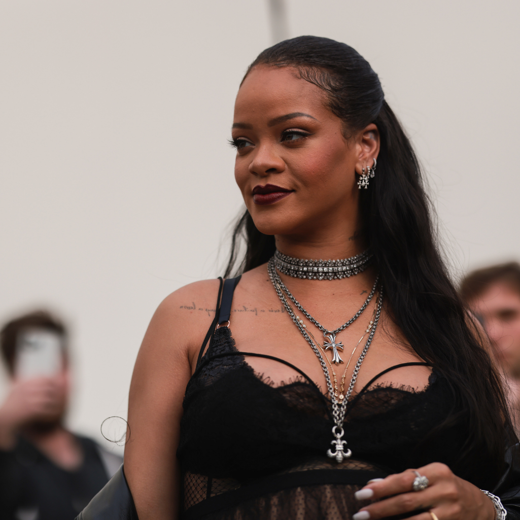 H Rihanna είναι και επίσημα η νεότερη δισεκατομμυριούχος στο Forbes
