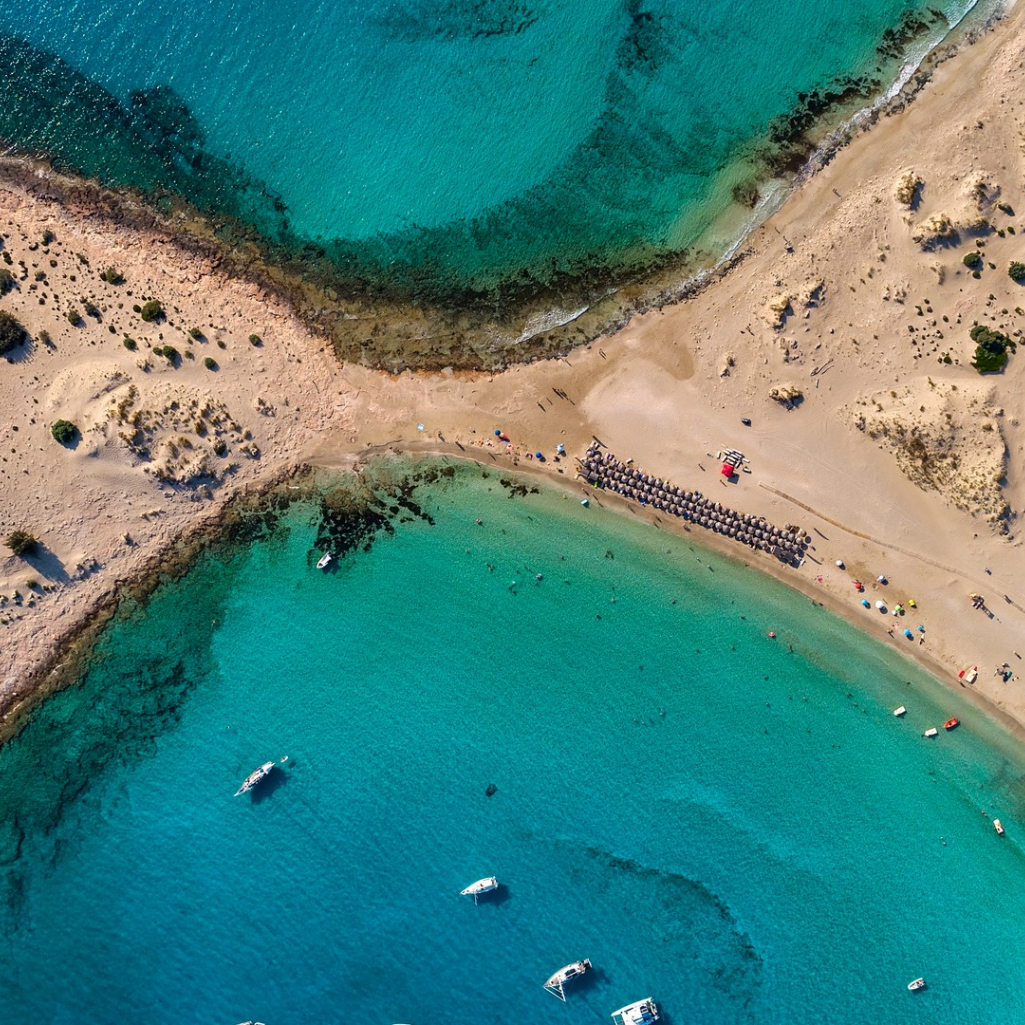 Αυτές είναι οι πιο εντυπωσιακές «δίδυμες» παραλίες της Ελλάδας