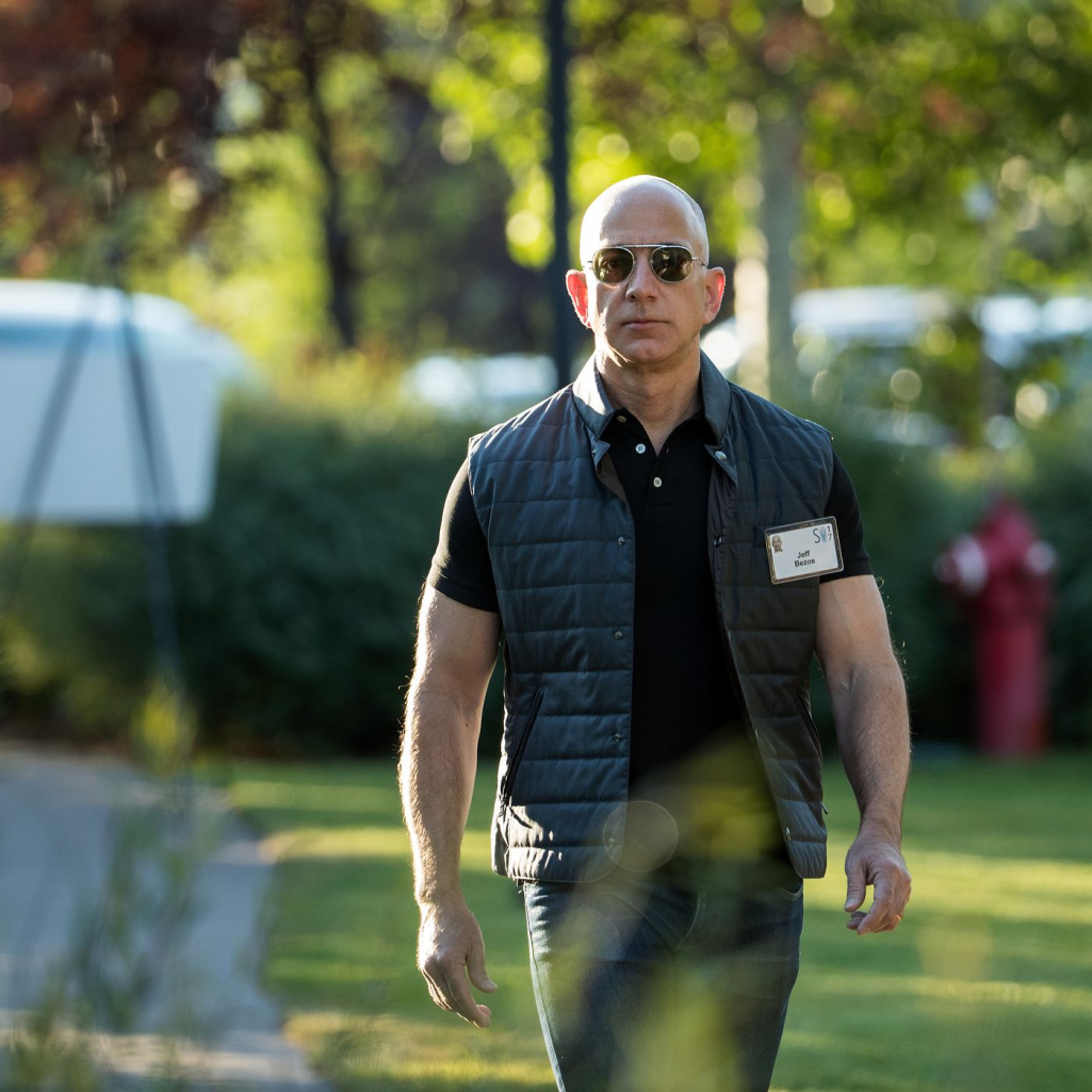 Jeff Bezos: Xάνει τον τίτλο του δεύτερου πλουσιότερου ανθρώπου στον κόσμο, από τον Iνδό Gautam Adani