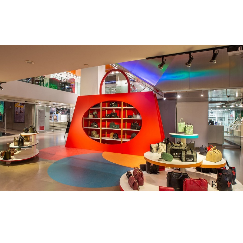 Ένα εντυπωσιακό Pop-Up Store στη στοά Χιρς, στο πολυκατάστημα notos Θεσσαλονίκης!