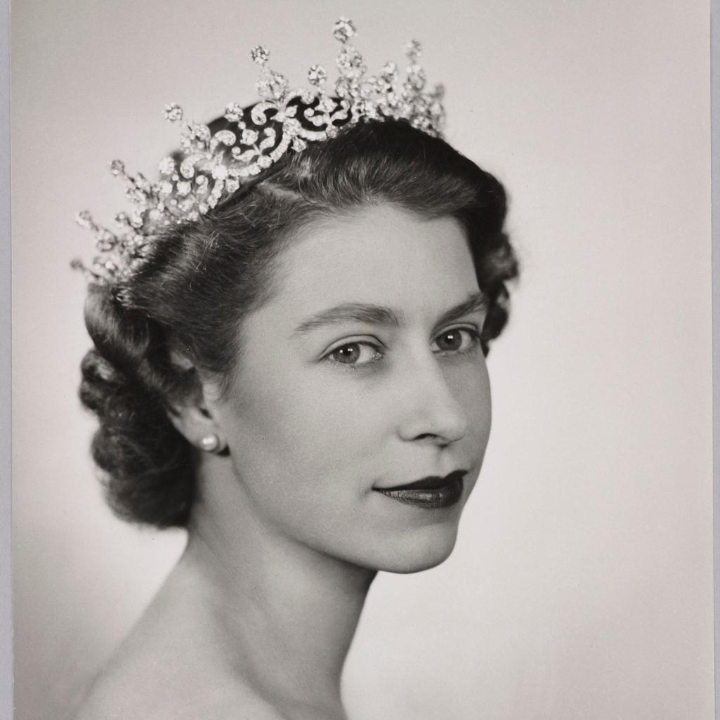 Βασίλισσα Ελισάβετ: Η ζωή της μέσα από 20 ιστορικές φωτογραφίες